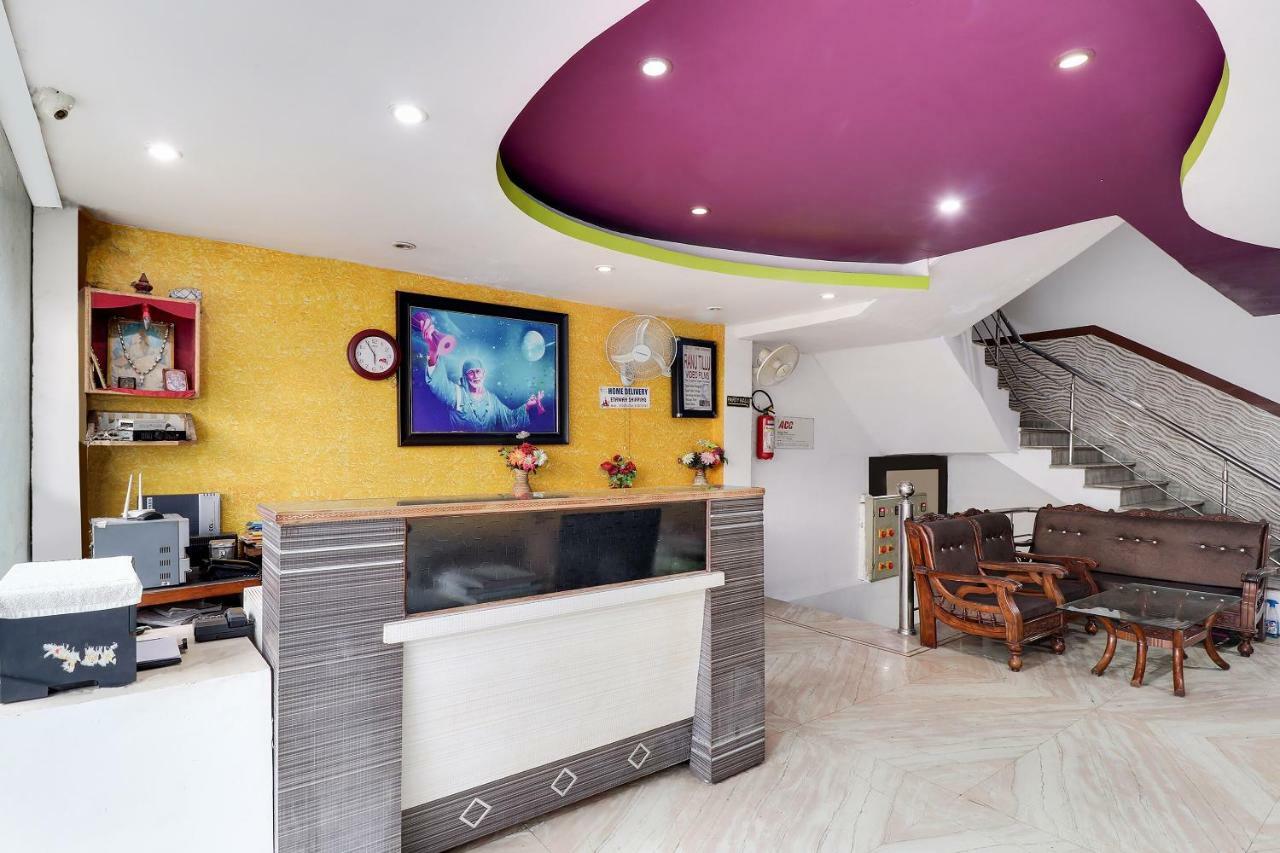 Oyo 45398 Kunal Hotel Etawah Bagian luar foto