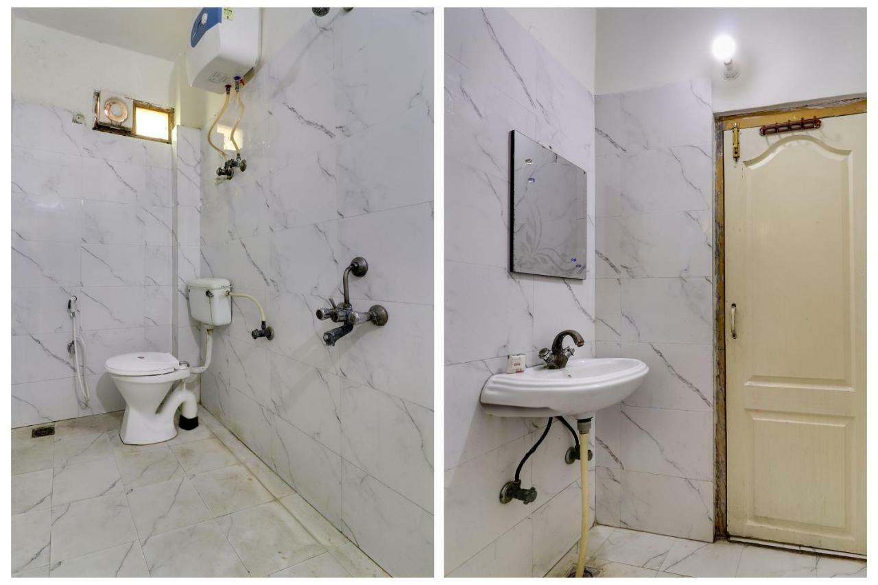 Oyo 45398 Kunal Hotel Etawah Ruang foto
